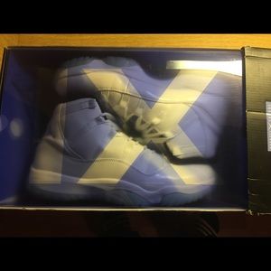 Jordan 11 legend blues